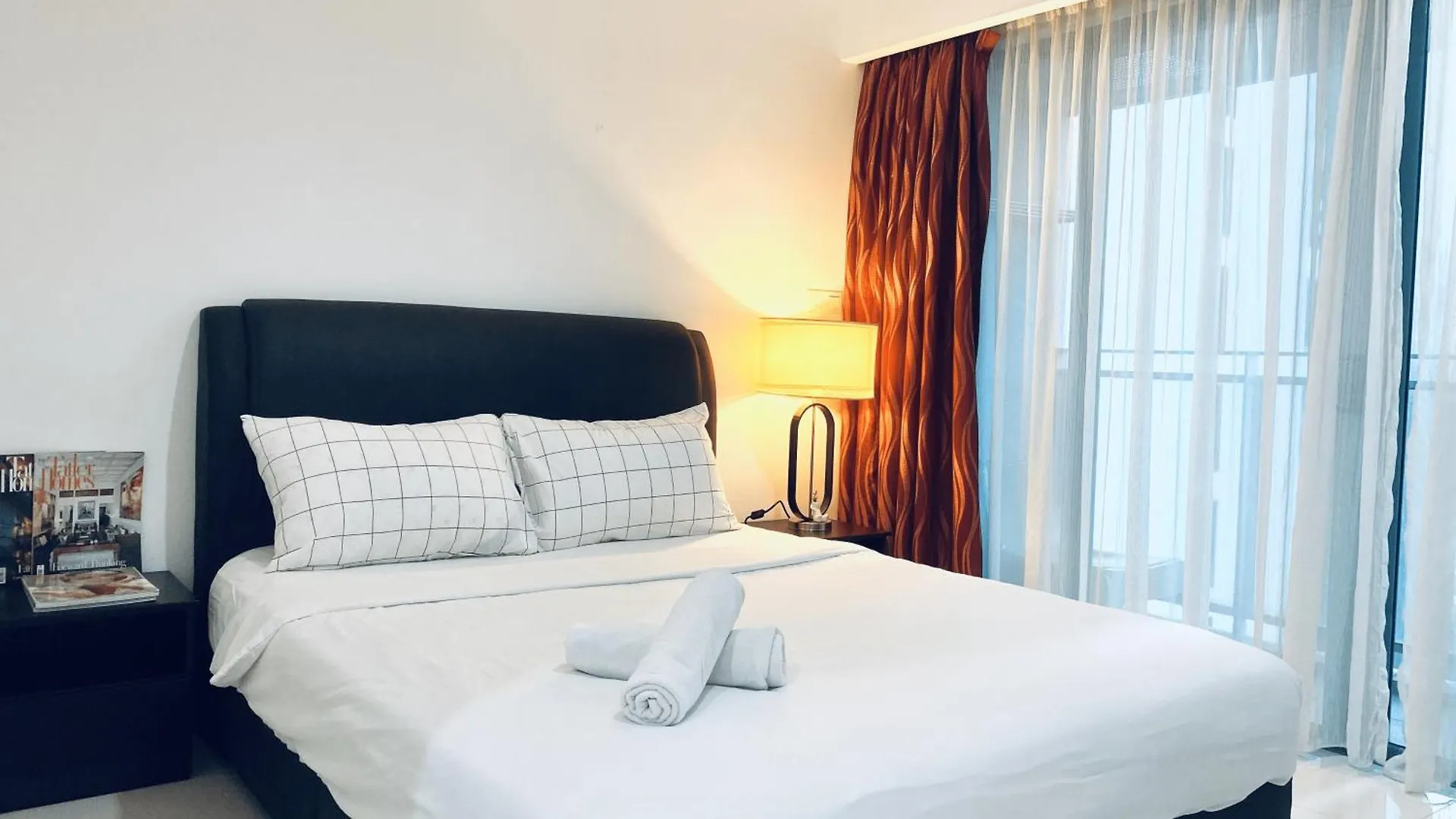 Апартаменты Mercu Summer Suites Klcc By Grihoz Куала-Лумпур