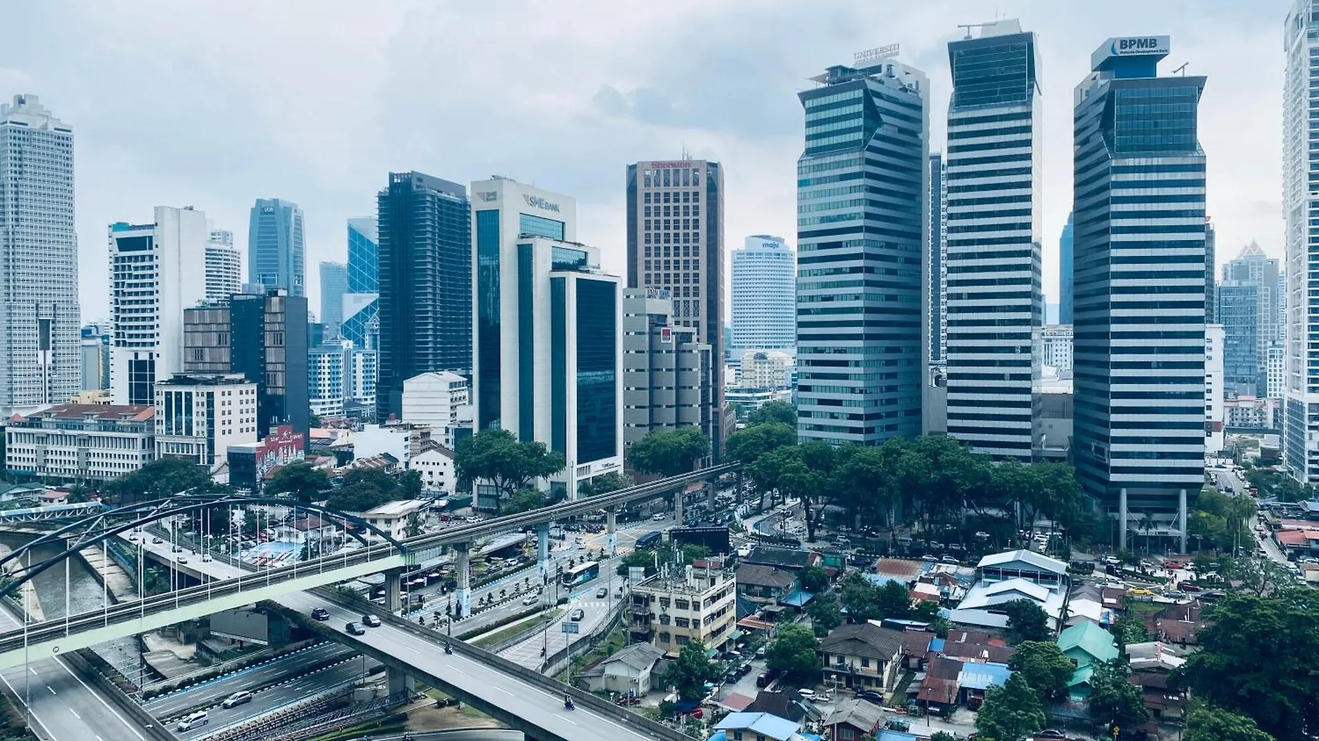 Mercu Summer Suites Klcc By Grihoz Kuala Lumpur